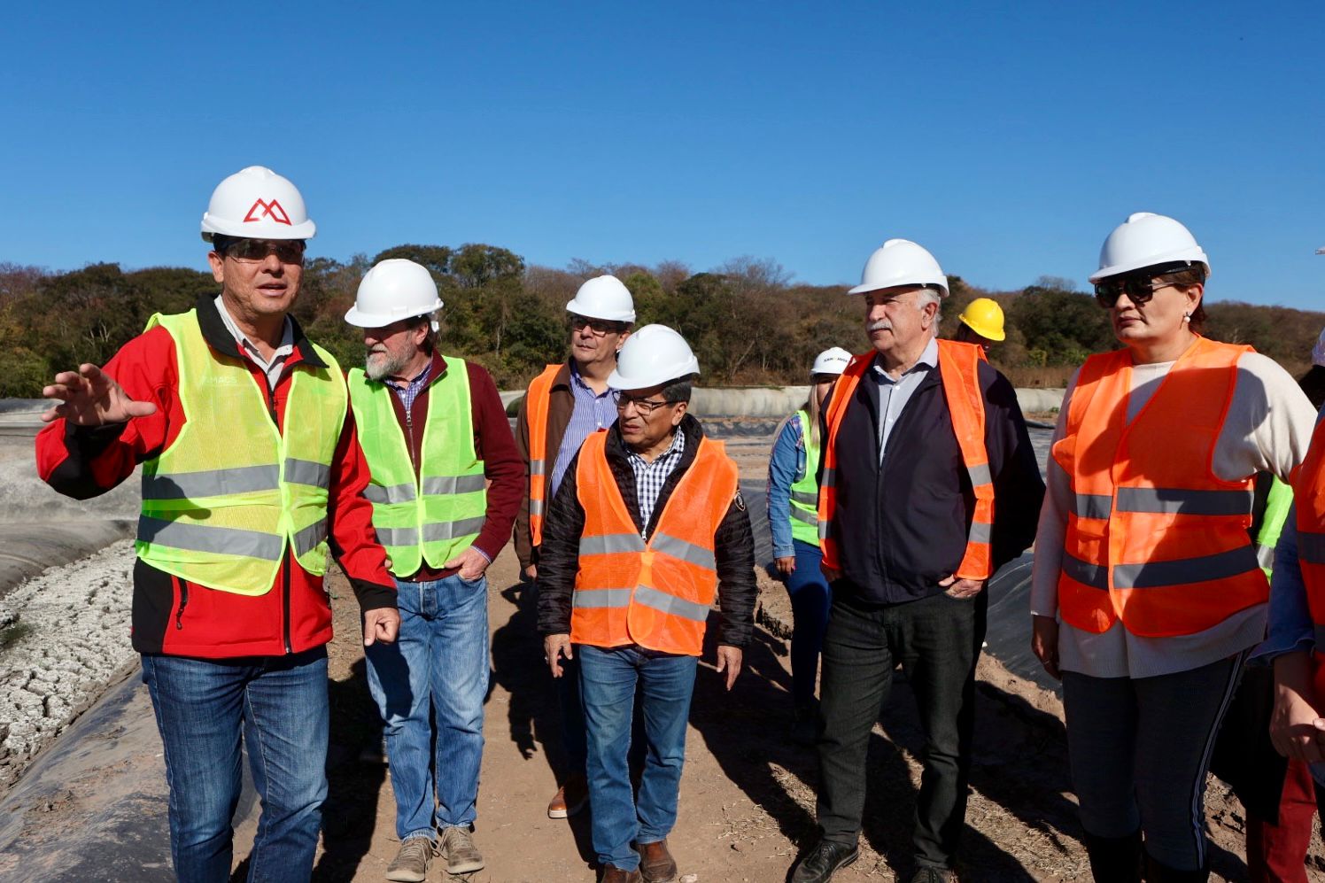 Obra de depuración de la planta El Pongo visitaron precandidatos del Frente Cambia Jujuy